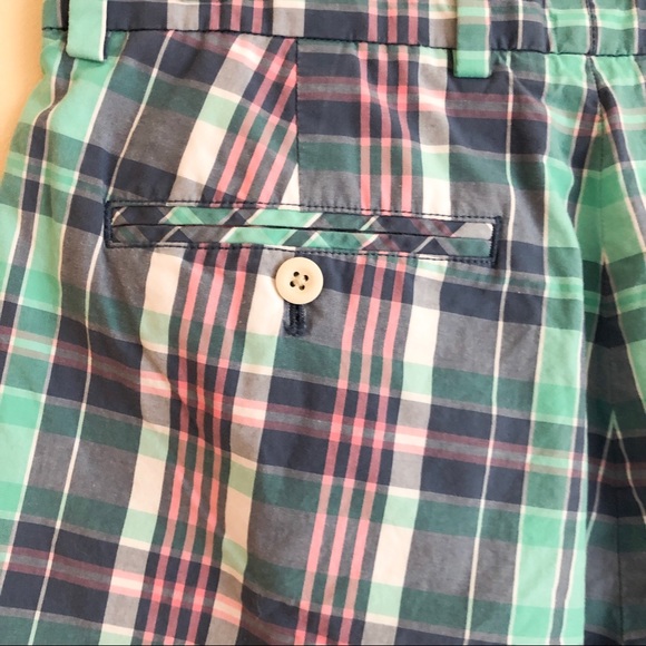 Vineyard Vines Plaid Breaker Shorts - Picture 3 of 4